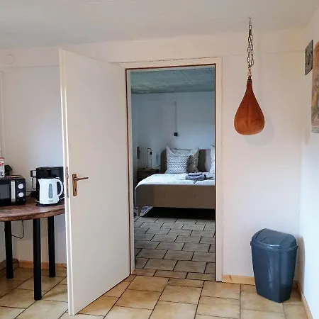 Lägenhet Sleep&chill - Ruhiges Mit Garten Und Main-blick Fuer 1-2 Personen Neustadt am Main