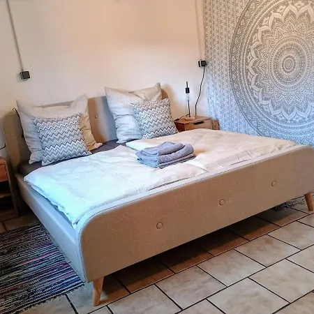 Lägenhet Sleep&chill - Ruhiges Mit Garten Und Main-blick Fuer 1-2 Personen
